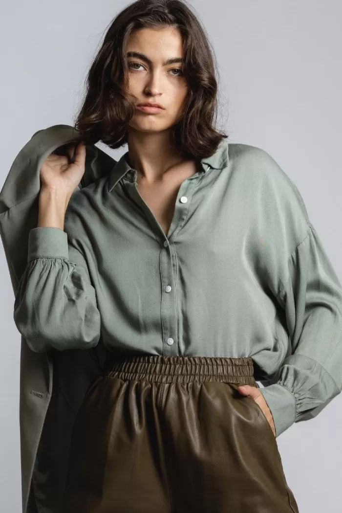 Silk & Salt olivia tailored shirt - light green